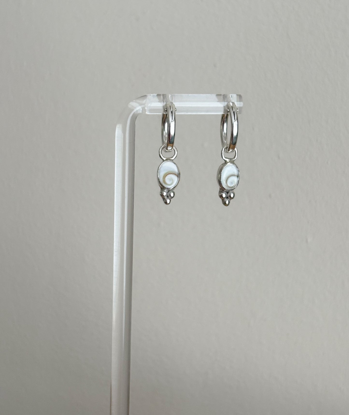 Shiva shell hoops